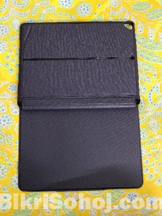 WiWU Mag Touch Keyboard Case (For iPad 7th/8th/9th Gen)